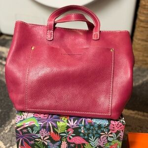 Hibiscus Medium Zippered Crossbody